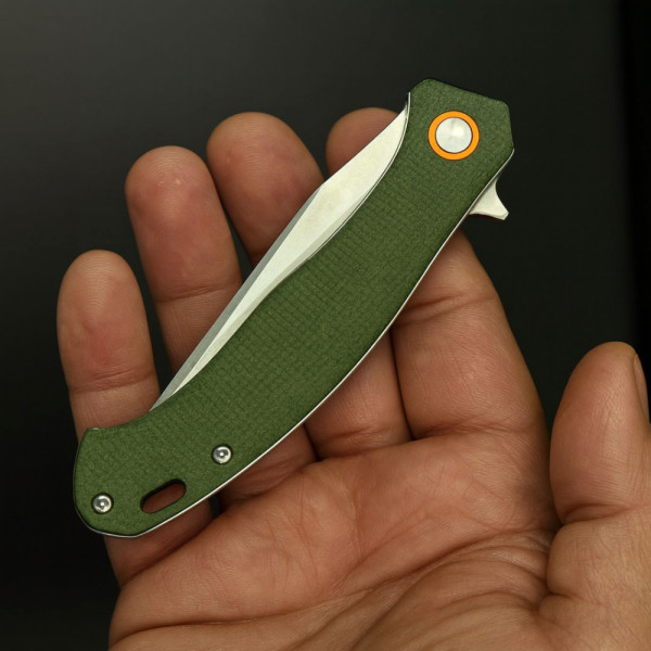 Полуавтоматичен сгъваем нож SABOTAGE GREEN с палец за отваряне, стомана D2, дръжка G10, кутия